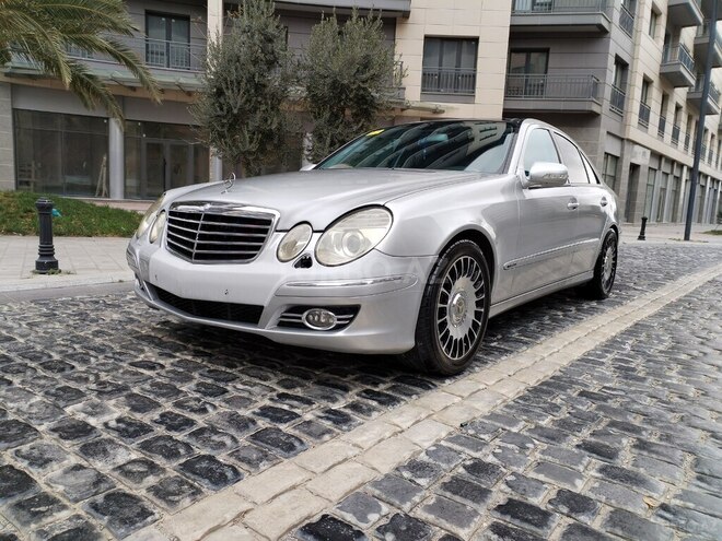 Mercedes E 220 2004, 528,083 km - 2.2 l - Bakı