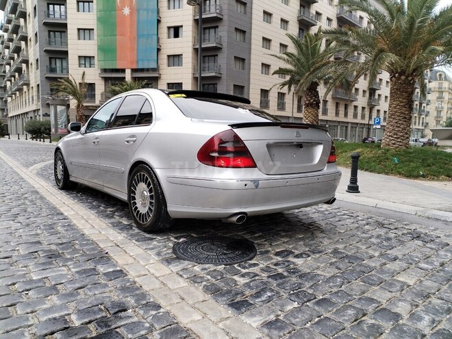 Mercedes E 220 2004, 528,083 km - 2.2 l - Bakı