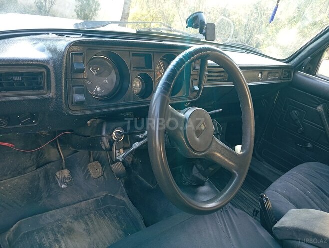 LADA (VAZ) 2105 1996, 30,000 km - 1.6 l - Astara