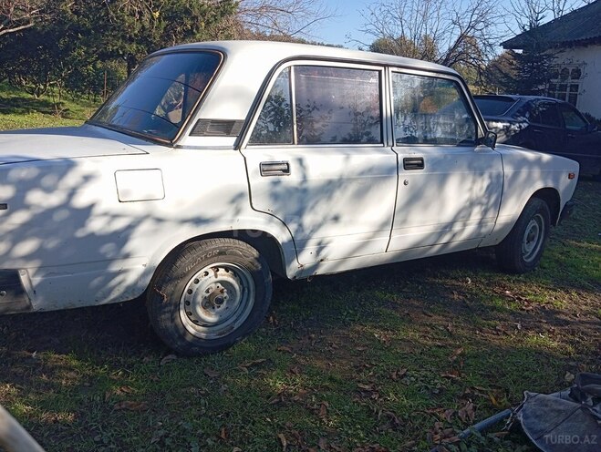 LADA (VAZ) 2105 1996, 30,000 km - 1.6 l - Astara