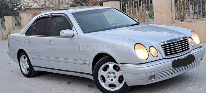 Mercedes E 240 1999, 384,000 km - 2.4 l - Sumqayıt