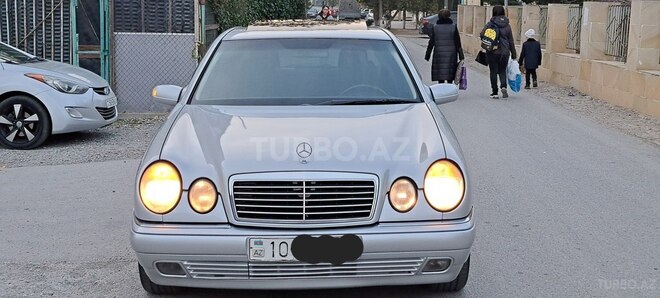 Mercedes E 240 1999, 384,000 km - 2.4 l - Sumqayıt