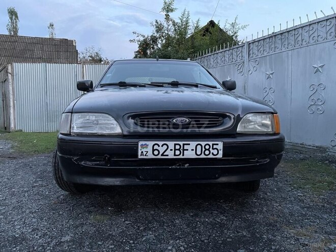 Ford Escort 1993, 200,000 km - 1.8 l - Zaqatala
