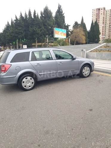 Opel Astra 2009, 130,000 km - 1.4 l - Bakı