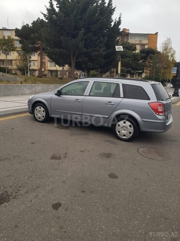 Opel Astra 2009, 130,000 km - 1.4 l - Bakı