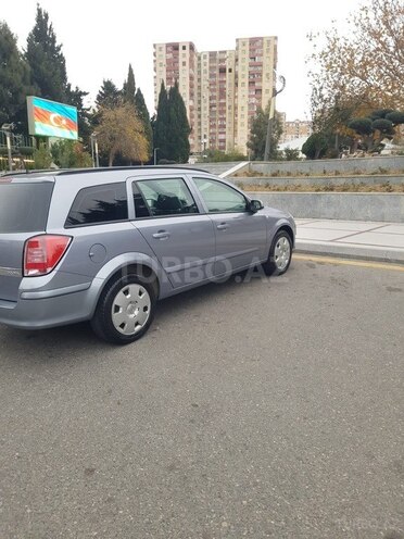 Opel Astra 2009, 130,000 km - 1.4 l - Bakı