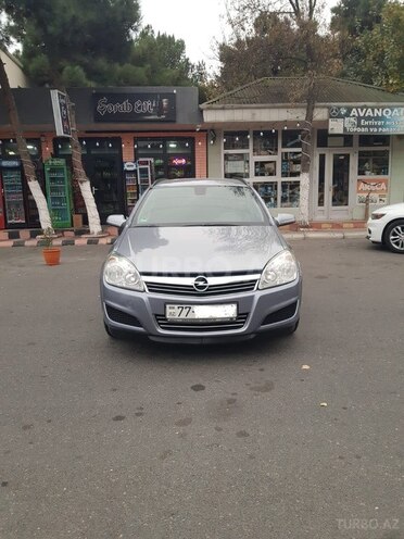 Opel Astra 2009, 130,000 km - 1.4 l - Bakı
