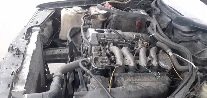 Mercedes E 280 1993, 325,680 km - 2.8 l - Xudat