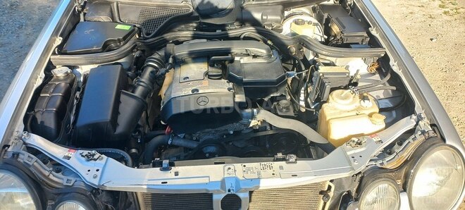 Mercedes E 200 1996, 250,000 km - 2.0 l - Masallı