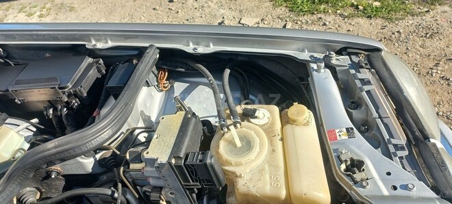 Mercedes E 200 1996, 250,000 km - 2.0 l - Masallı