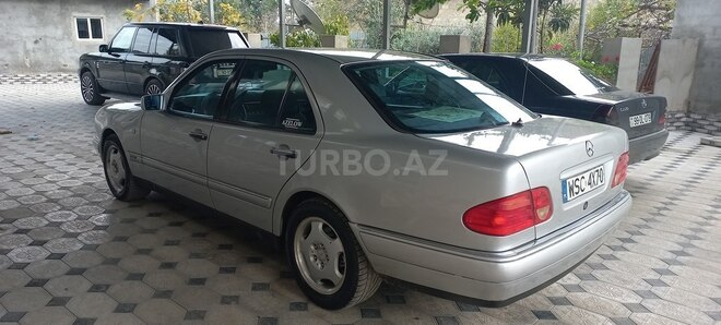 Mercedes E 200 1996, 250,000 km - 2.0 l - Masallı