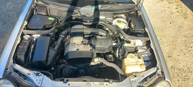 Mercedes E 200 1996, 250,000 km - 2.0 l - Masallı