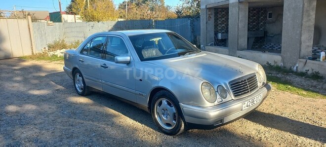 Mercedes E 200 1996, 250,000 km - 2.0 l - Masallı