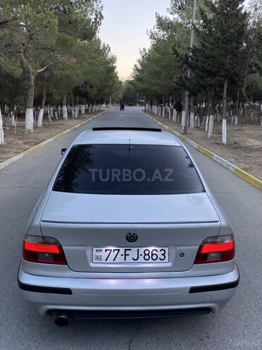BMW 528 1998, 221,500 km - 2.8 l - Sumqayıt
