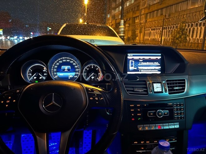 Mercedes E 250 2013, 263,000 km - 2.2 л - Bakı