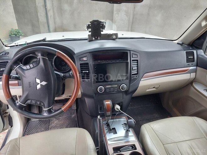 Mitsubishi Pajero 2008, 210,000 km - 3.0 л - Bakı