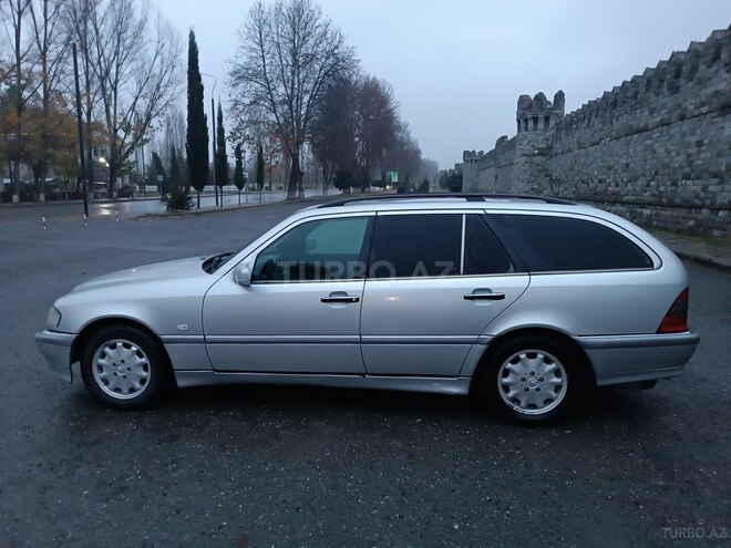 Mercedes C 200 2000, 156,724 km - 2.0 l - İsmayıllı