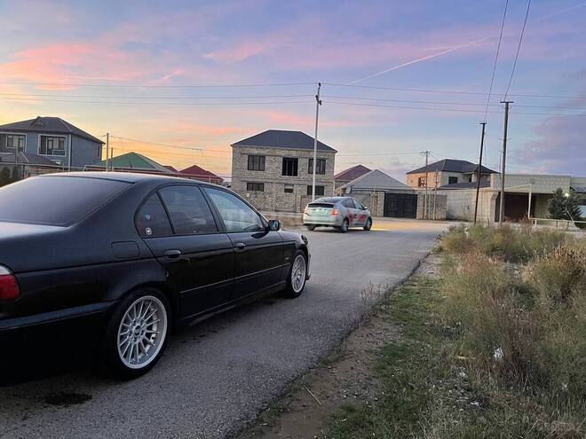 BMW 528 2000, 324,000 km - 2.8 l - Xırdalan