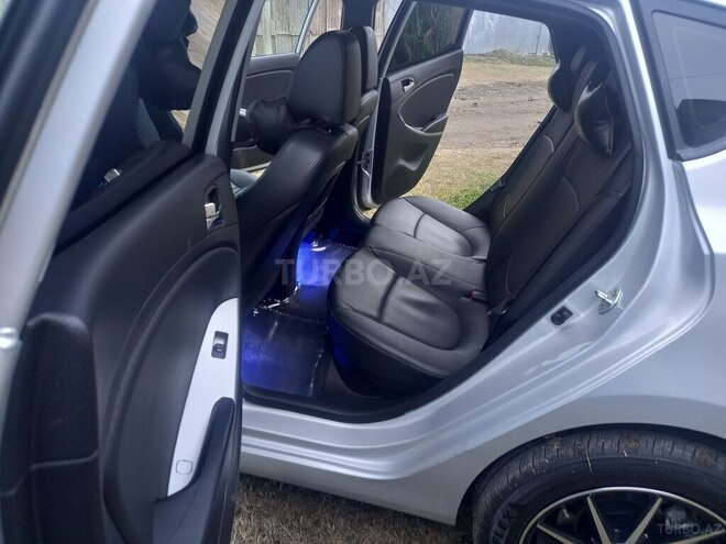 Hyundai Accent 2014, 20,700 km - 1.4 л - Ağdaş