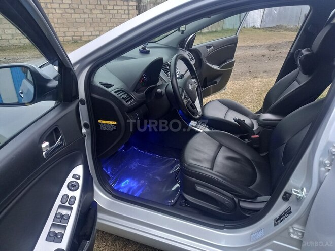 Hyundai Accent 2014, 20,700 km - 1.4 л - Ağdaş