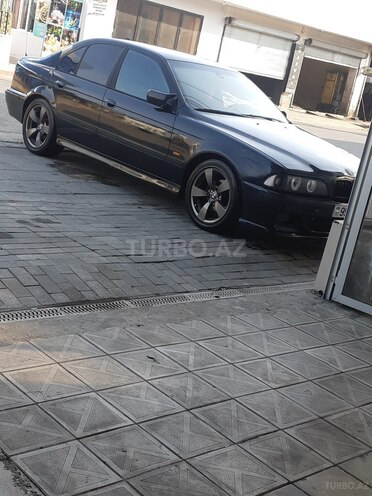 BMW 528 1998, 265,864 km - 2.8 l - Astara