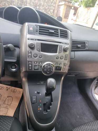 Toyota Corolla Verso 2009, 230,313 km - 2.2 l - Bakı