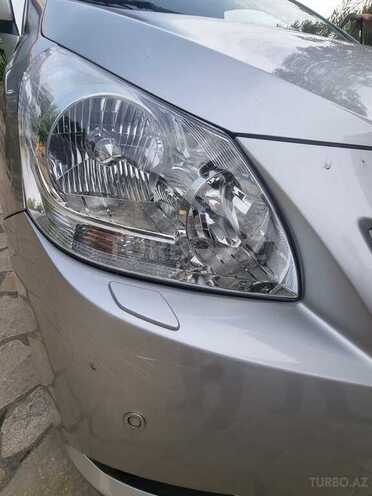 Toyota Corolla Verso 2009, 230,313 km - 2.2 l - Bakı