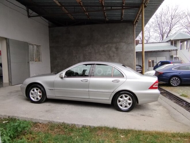 Mercedes C 200 2000, 233,400 km - 2.0 l - Bakı