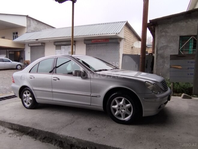 Mercedes C 200 2000, 233,400 km - 2.0 l - Bakı