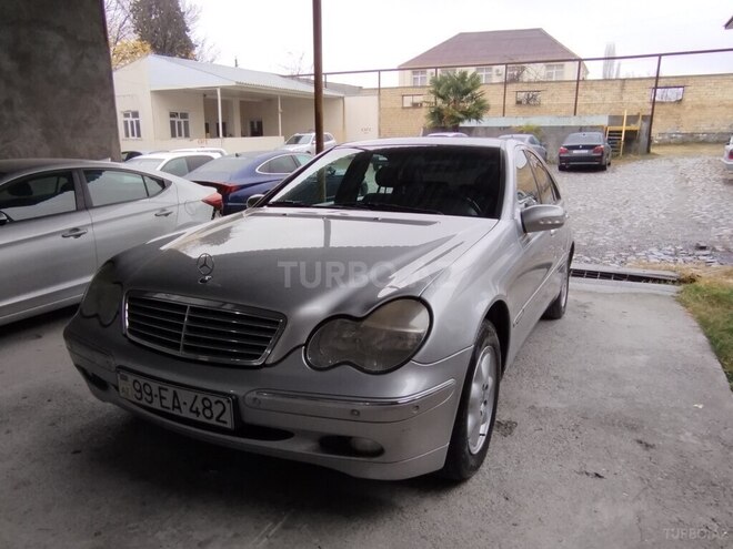 Mercedes C 200 2000, 233,400 km - 2.0 l - Bakı