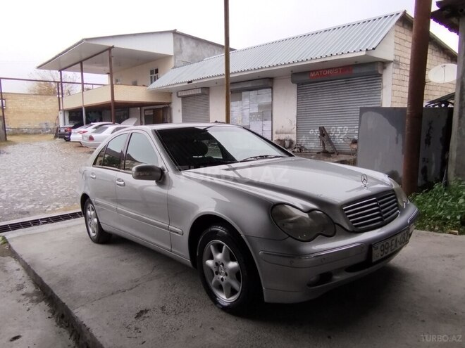 Mercedes C 200 2000, 233,400 km - 2.0 l - Bakı
