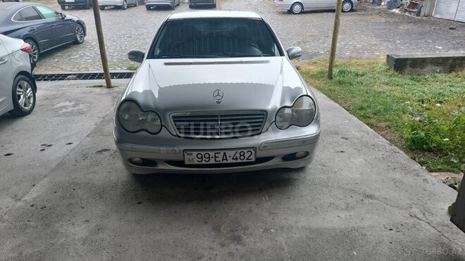 Mercedes C 200 2000, 233,400 km - 2.0 l - Bakı