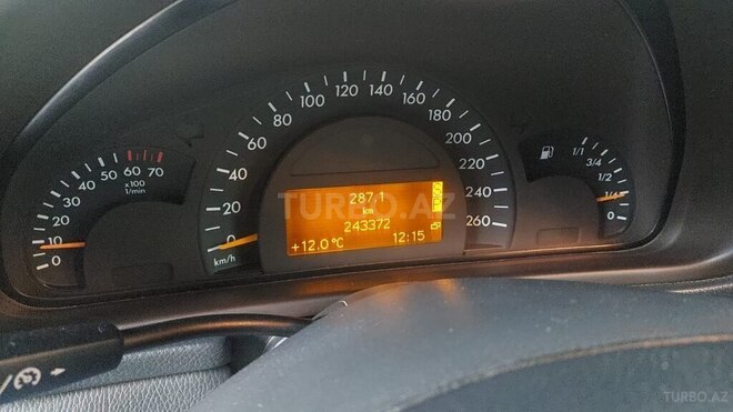Mercedes C 200 2000, 233,400 km - 2.0 l - Bakı