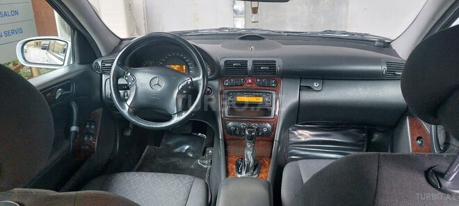 Mercedes C 200 2000, 233,400 km - 2.0 l - Bakı