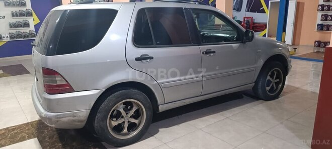 Mercedes ML 320 2000, 295,000 km - 3.2 l - Bakı
