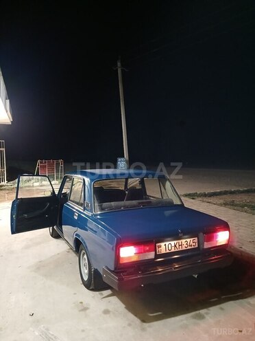 LADA (VAZ) 2107 2001, 95,000 km - 1.6 l - Salyan
