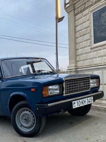 LADA (VAZ) 2107 2001, 95,000 km - 1.6 l - Salyan