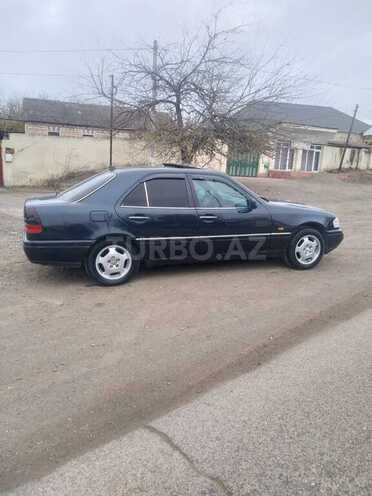 Mercedes C 220 1995, 384,000 km - 2.2 l - Bakı