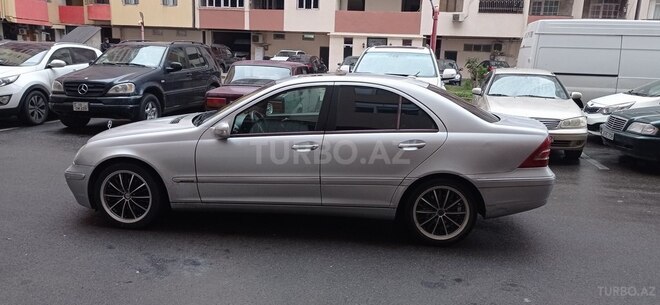 Mercedes C 200 2002, 290,000 km - 2.0 л - Bakı