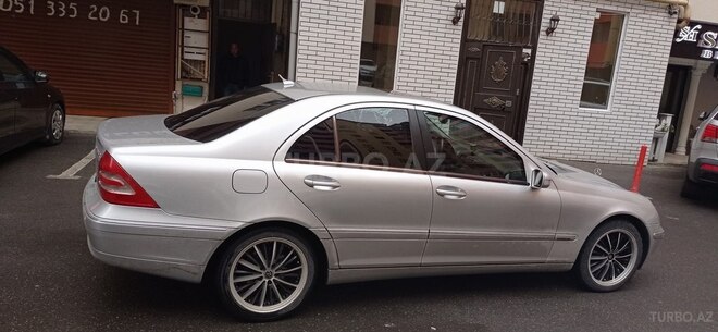 Mercedes C 200 2002, 290,000 km - 2.0 л - Bakı