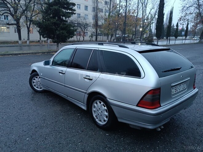 Mercedes C 200 2000, 156,700 km - 2.0 л - İsmayıllı