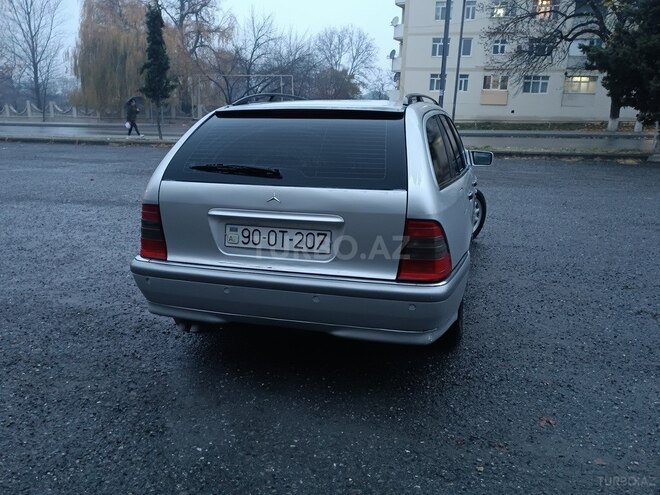 Mercedes C 200 2000, 156,700 km - 2.0 л - İsmayıllı