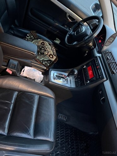 Audi A4 2006, 250,000 km - 2.0 l - Mingəçevir
