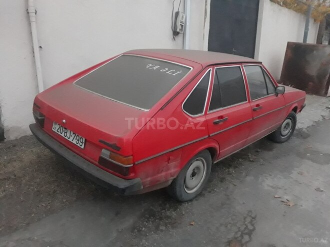 Volkswagen Passat 1978, 245,580 km - 1.6 л - Gəncə