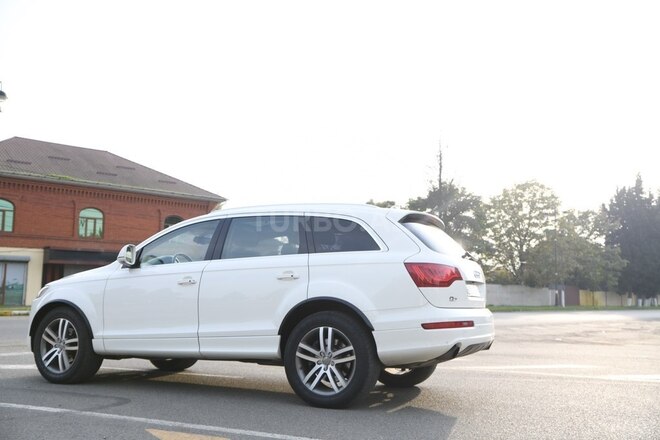 Audi Q7 2009, 195,000 km - 4.2 l - Lənkəran