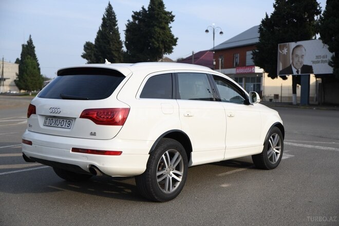 Audi Q7 2009, 195,000 km - 4.2 l - Lənkəran