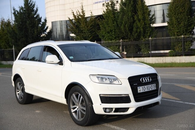 Audi Q7 2009, 195,000 km - 4.2 l - Lənkəran
