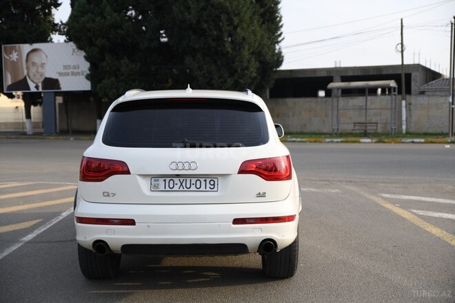 Audi Q7 2009, 195,000 km - 4.2 l - Lənkəran