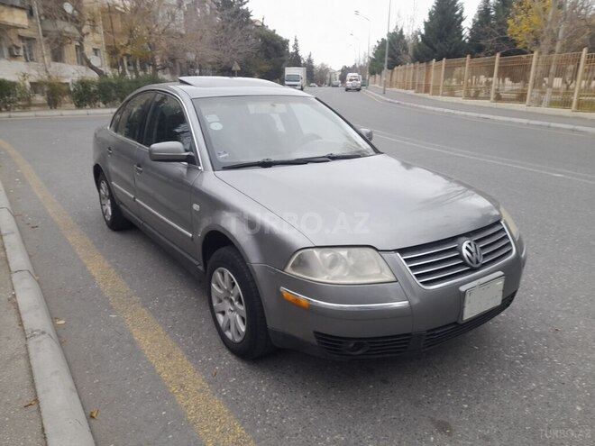 Volkswagen Passat 2003, 273,500 km - 1.8 l - Bakı