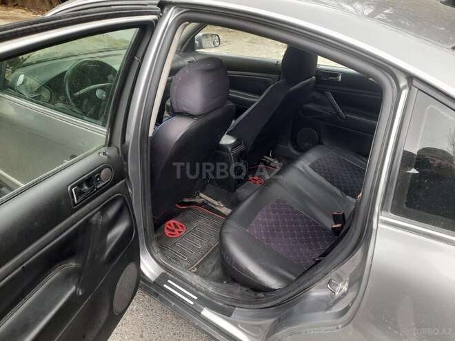 Volkswagen Passat 2003, 273,500 km - 1.8 l - Bakı